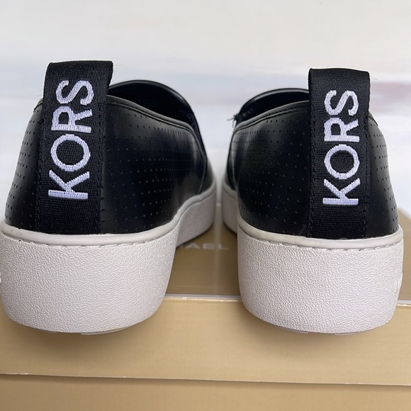 Michael Kors TEDDI SLIP ON NAPPA PU PERFORATED 4959TDFP4L NIB Platforms Sneakers - Picture 12 of 16